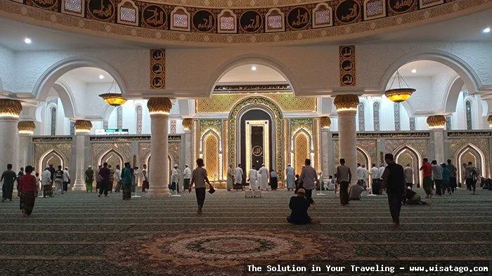 Masjid Agung Al Falah indah memukau