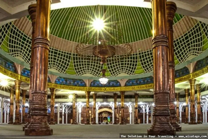 Masjid Agung Al Falah indah memukau