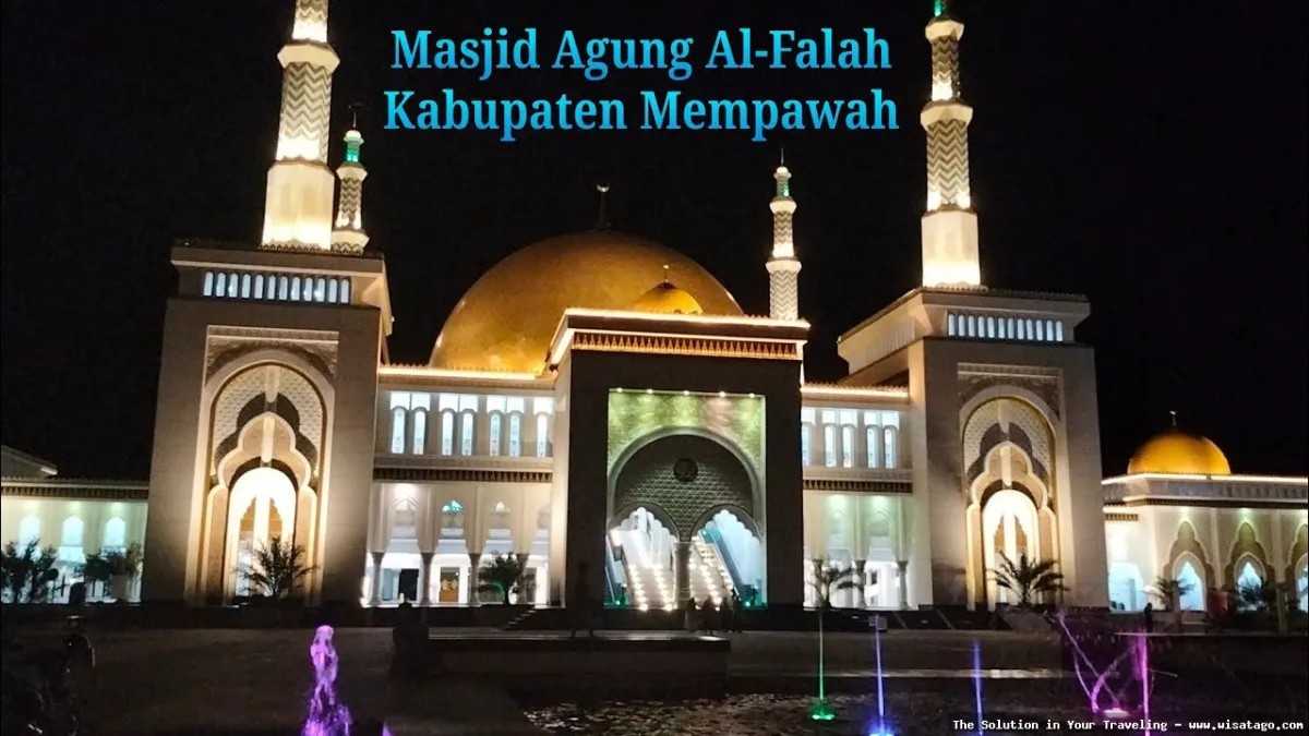 Masjid Agung Al Falah nan megah