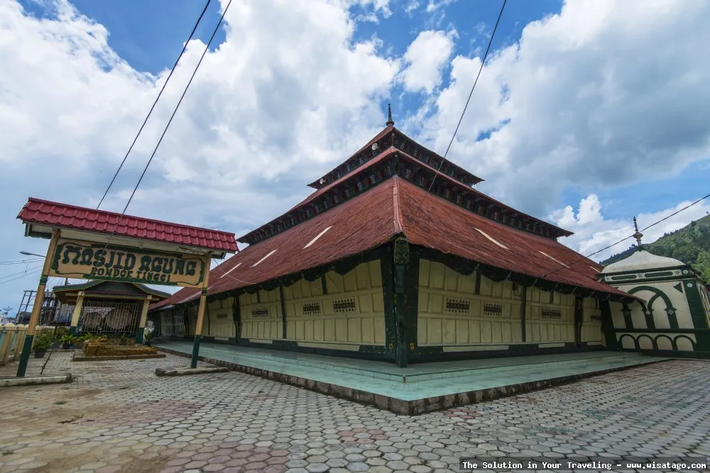 Masjid Agung Pondok Tinggi yang megah