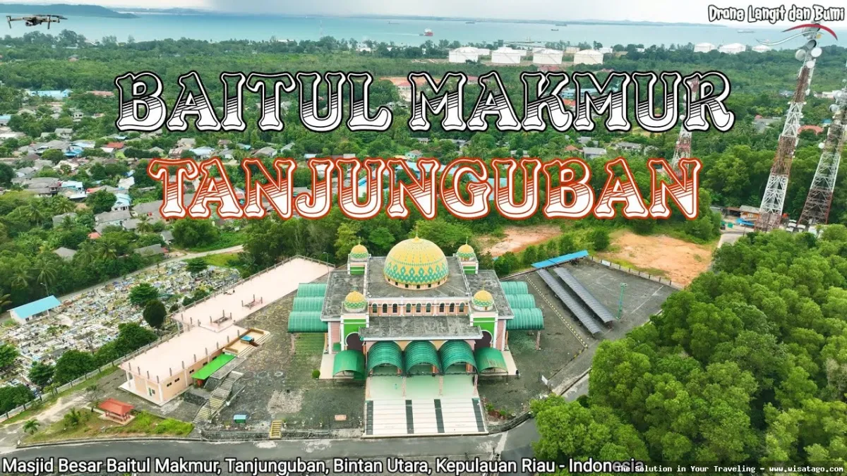 Masjid Baitul Makmur Tanjung Uban megah