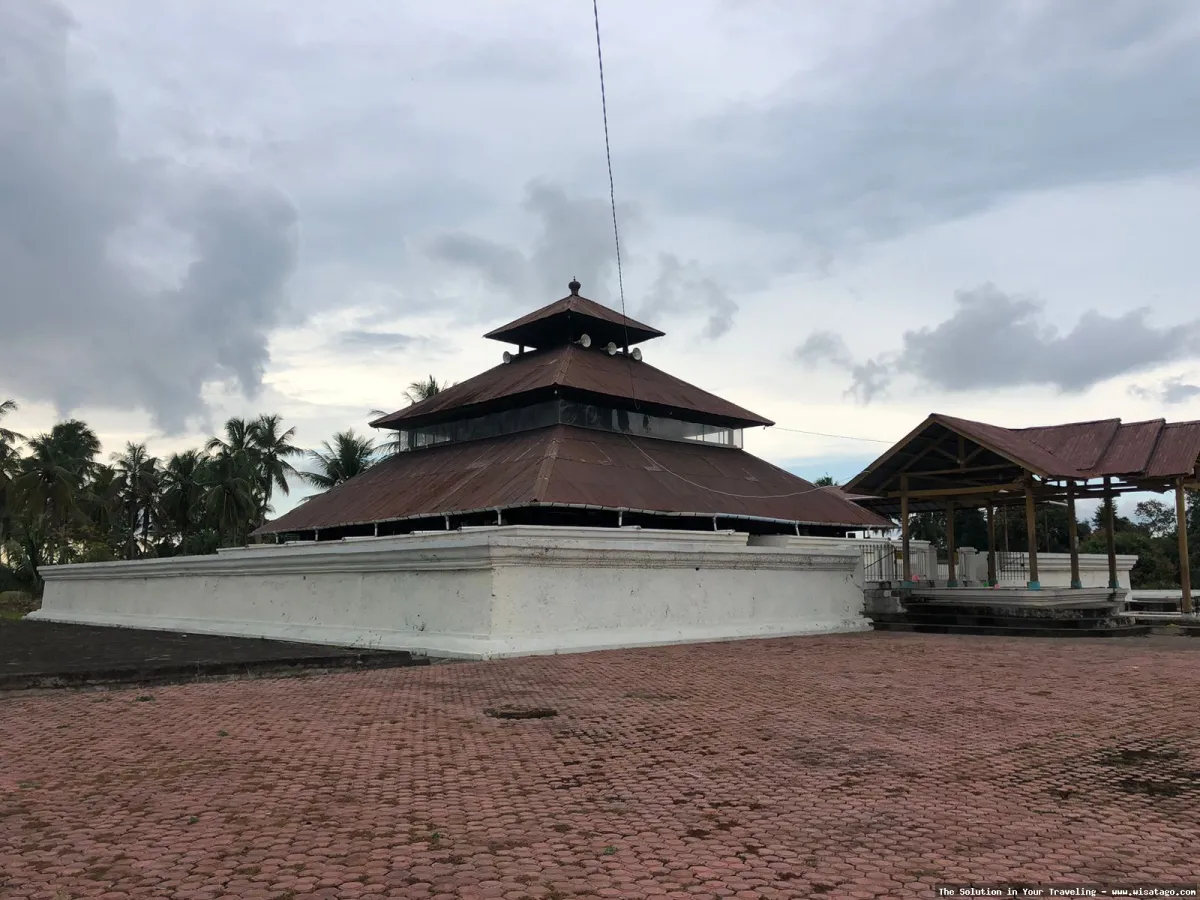 Masjid Indrapuri: bangunan bersejarah megah