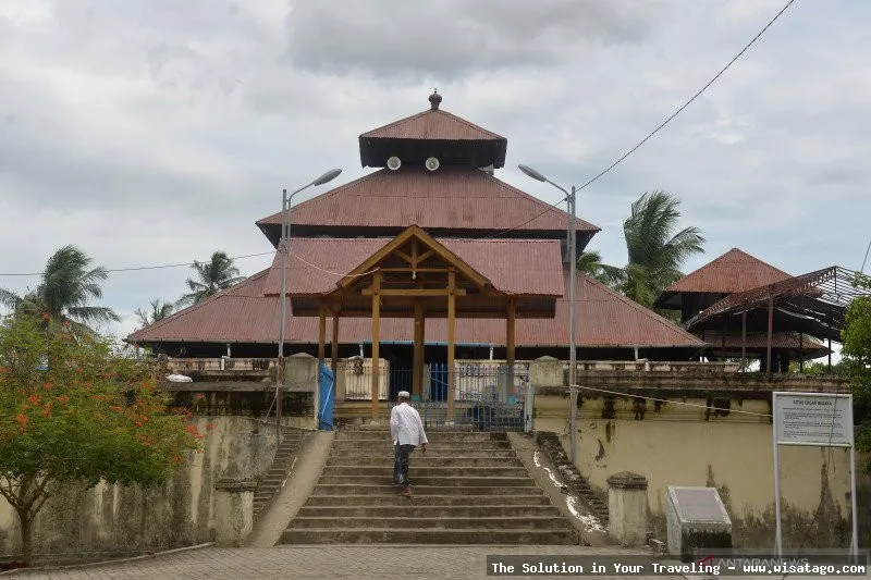 Masjid Indrapuri: bangunan bersejarah nan megah