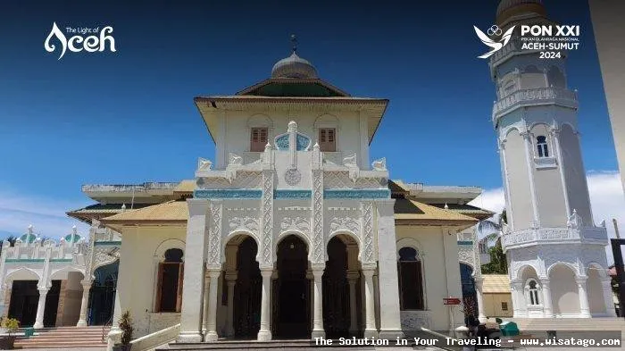 Masjid Jami Baiturrahim yang megah