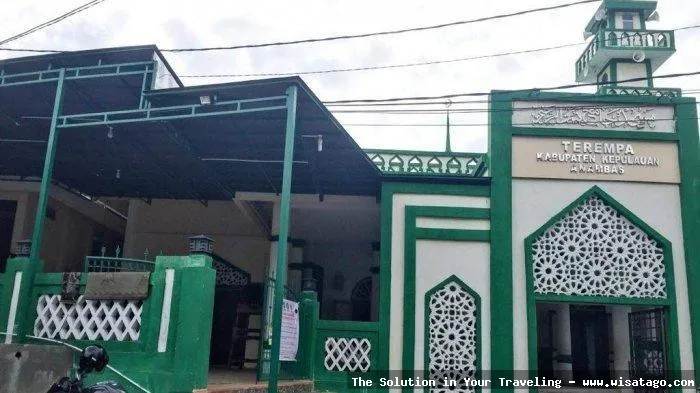 Masjid Jami Baiturrahim tampak megah