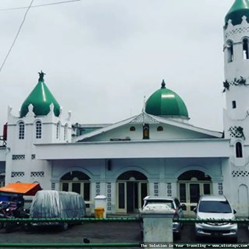 Masjid Keramat, bangunan bersejarah dan sakral