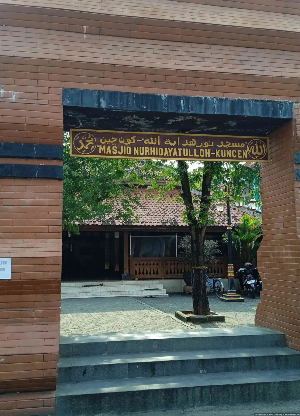 Masjid Kuno Kuncen, arsitektur Jawa klasik