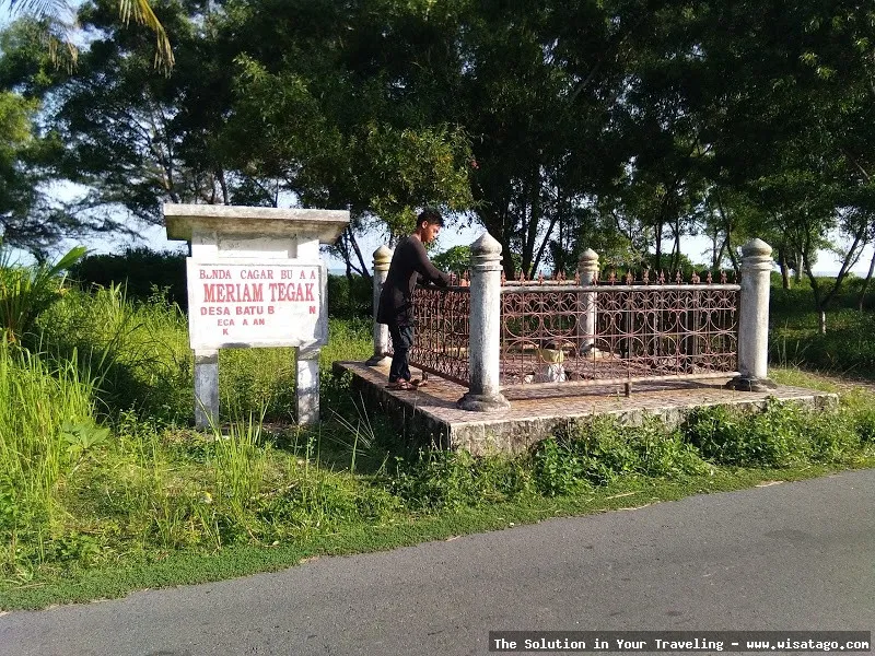 Meriam Tegak, sejarah dan keunikan.