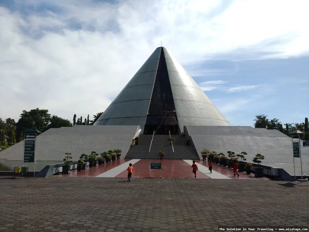 Monumen Jogja Kembali, bangunan bersejarah
