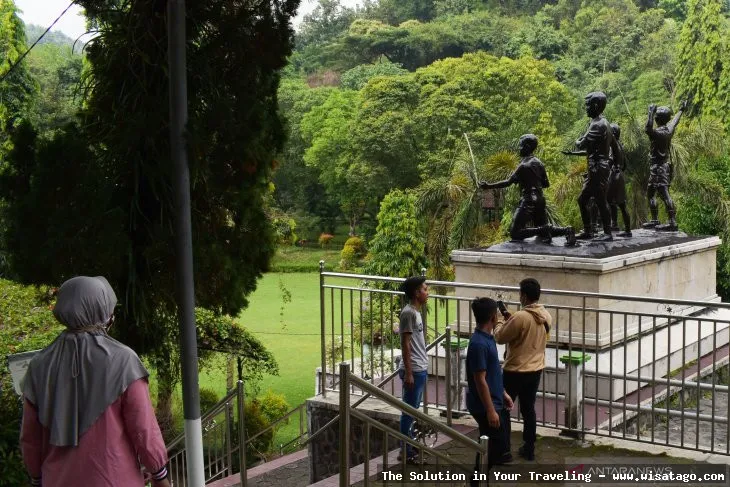 Monumen Kresek: simbol perjuangan rakyat