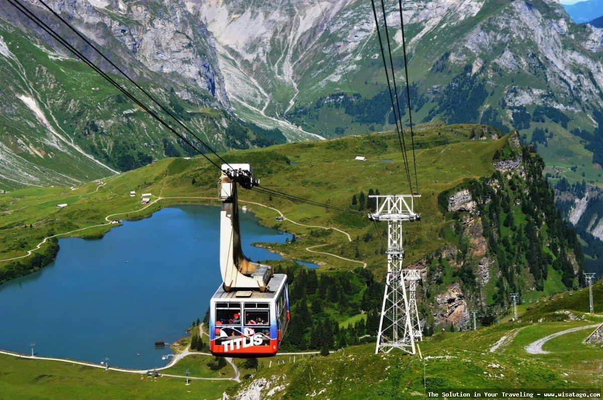 Mount Titlis: Tips, Harga Tiket, Kuliner, Lokasi, Fasilitas dan Spot Mount Titlis: Tips, Harga Tiket, Kuliner, Lokasi, Fasilitas dan Spot