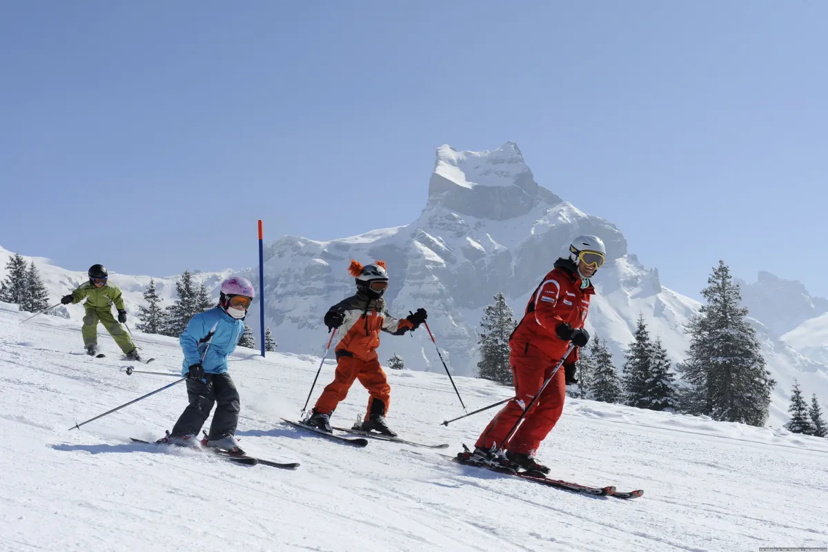 Mount Titlis: Puncak bersalju abadi.