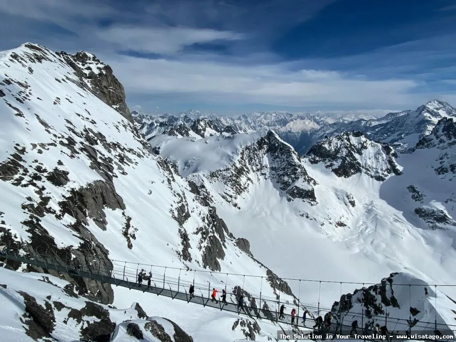 Mount Titlis: puncak bersalju abadi