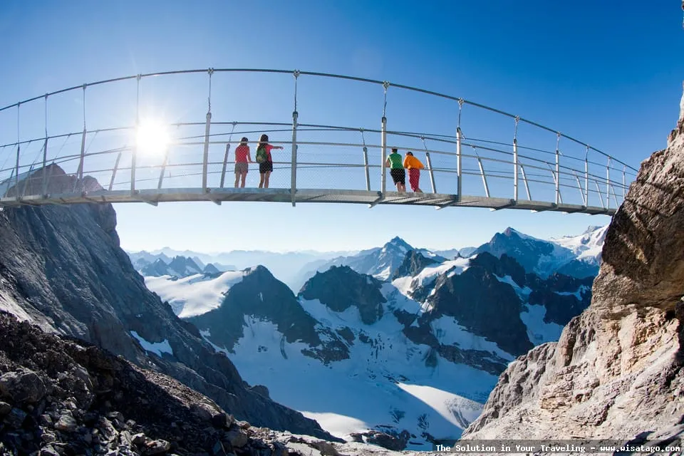 Mount Titlis: puncak bersalju abadi