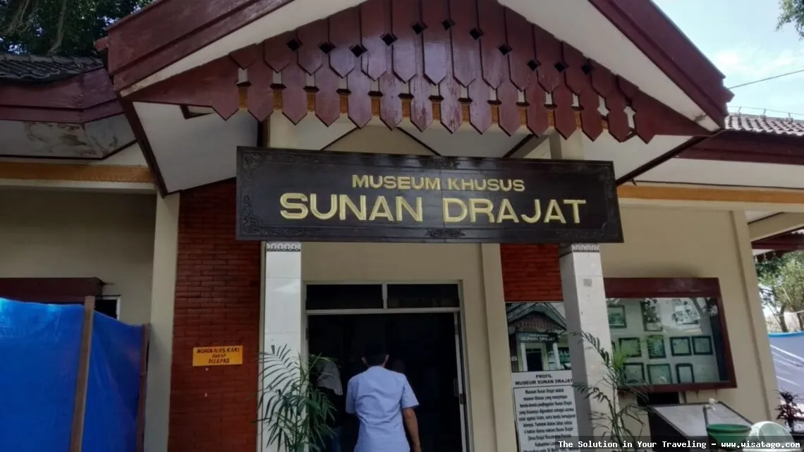 Museum Sunan Drajat: koleksi artefak bersejarah