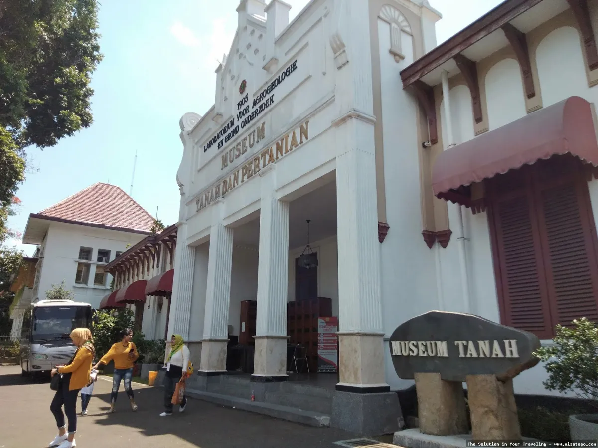 Museum Tanah: koleksi contoh tanah Indonesia