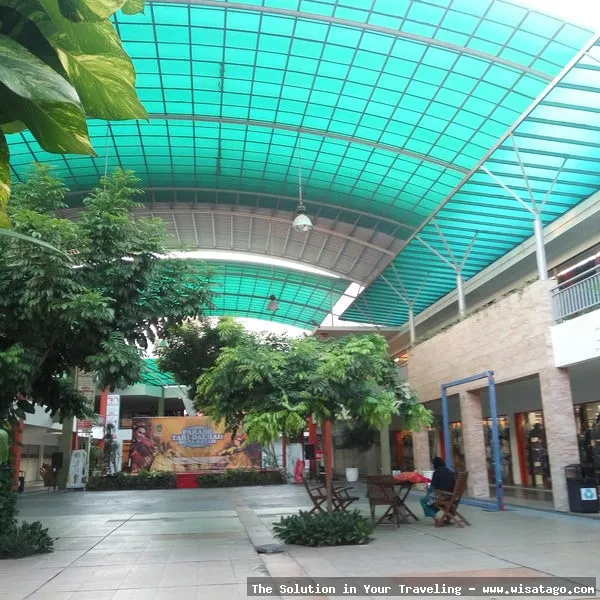 Nagoya Citywalk, pusat perbelanjaan modern