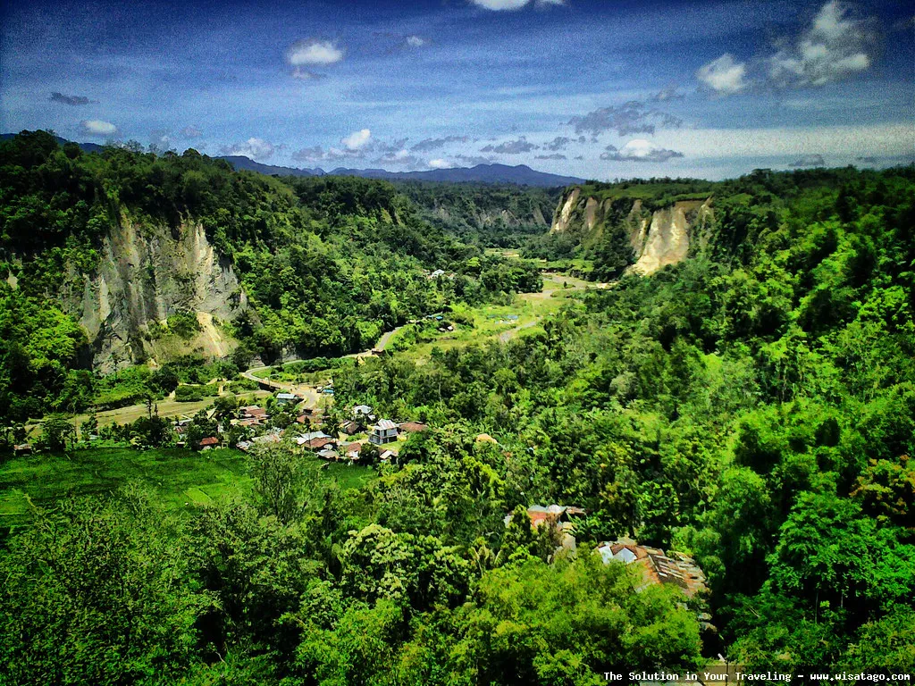 Ngarai Sianok, lembah hijau yang memukau