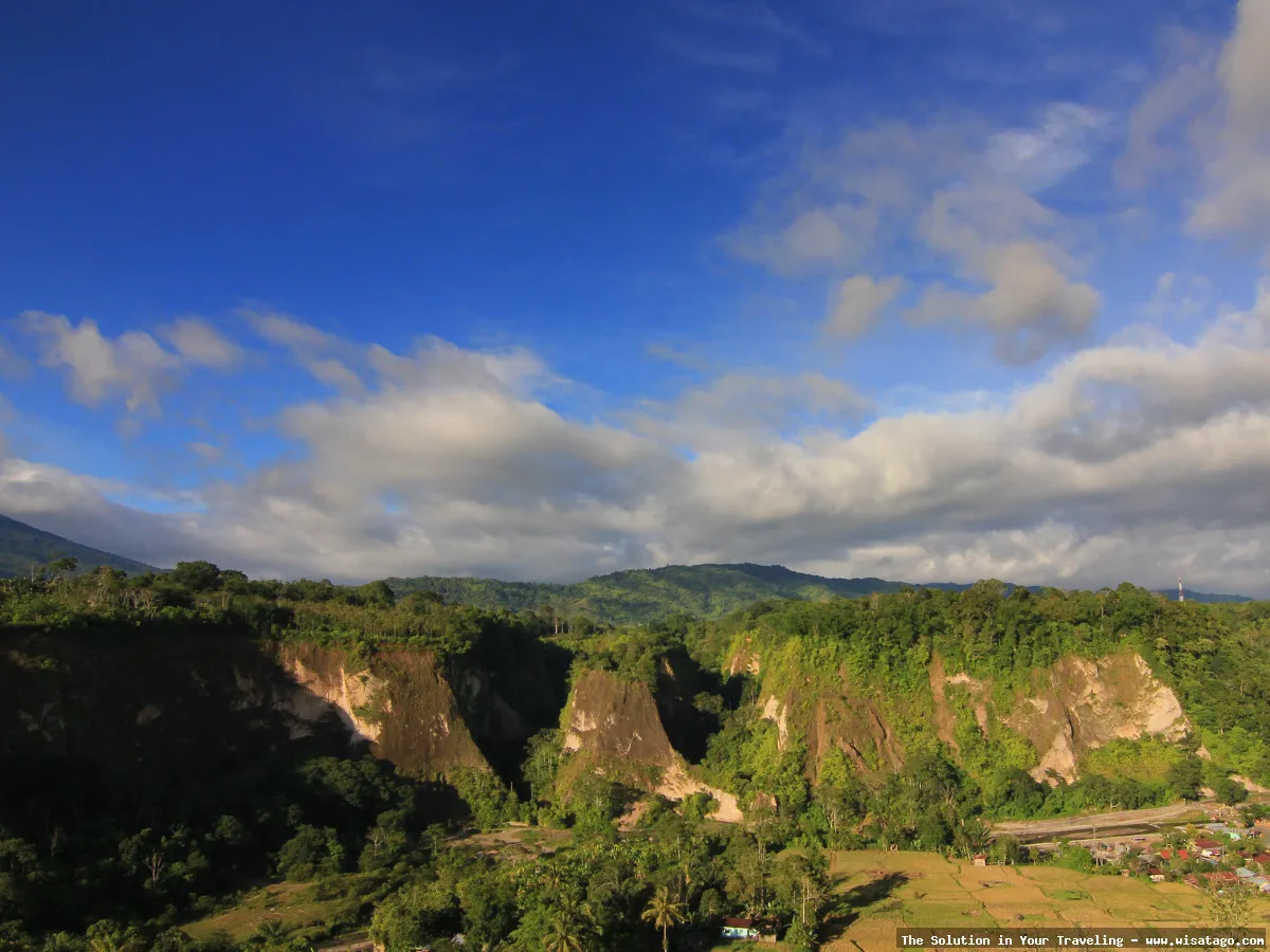 Ngarai Sianok: keindahan lembah yang menawan