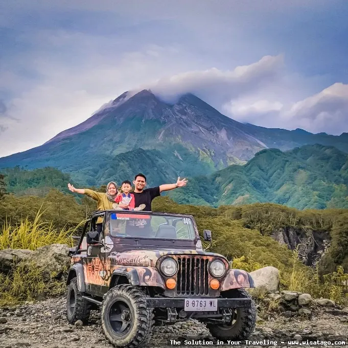Objek Wisata Gunung Tambolang yang indah