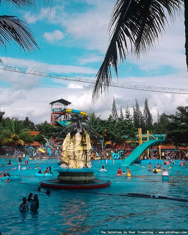 Owabong: keseruan bermain air di Owabong