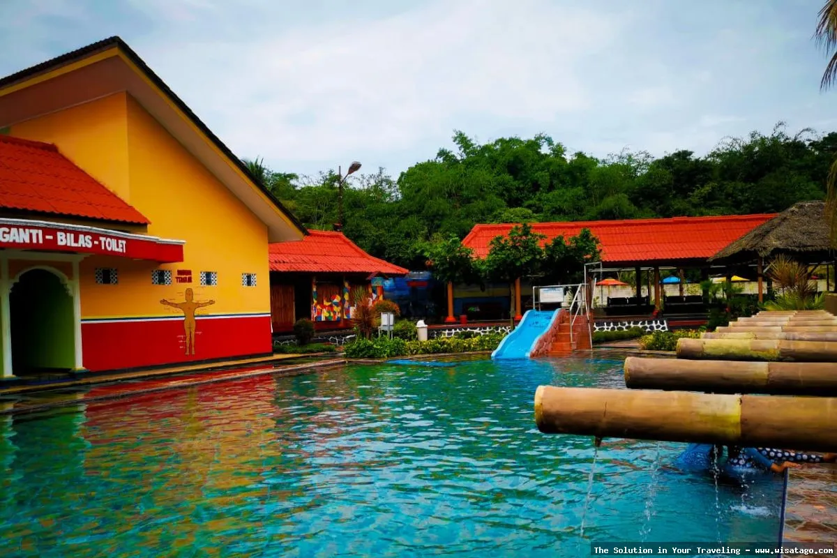 Owabong: keseruan bermain air di Owabong