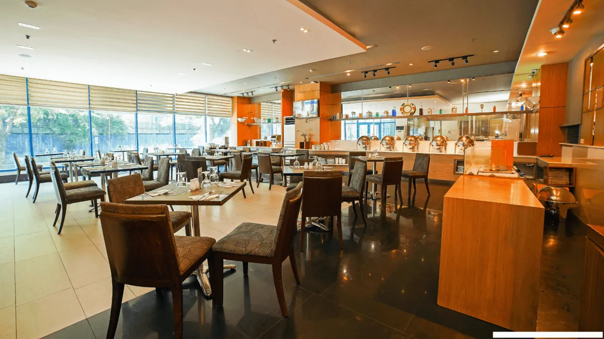 Pacific Cafe And Resto yang modern