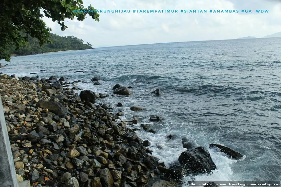 Pantai Arung Hijau, keindahan alam pesisir