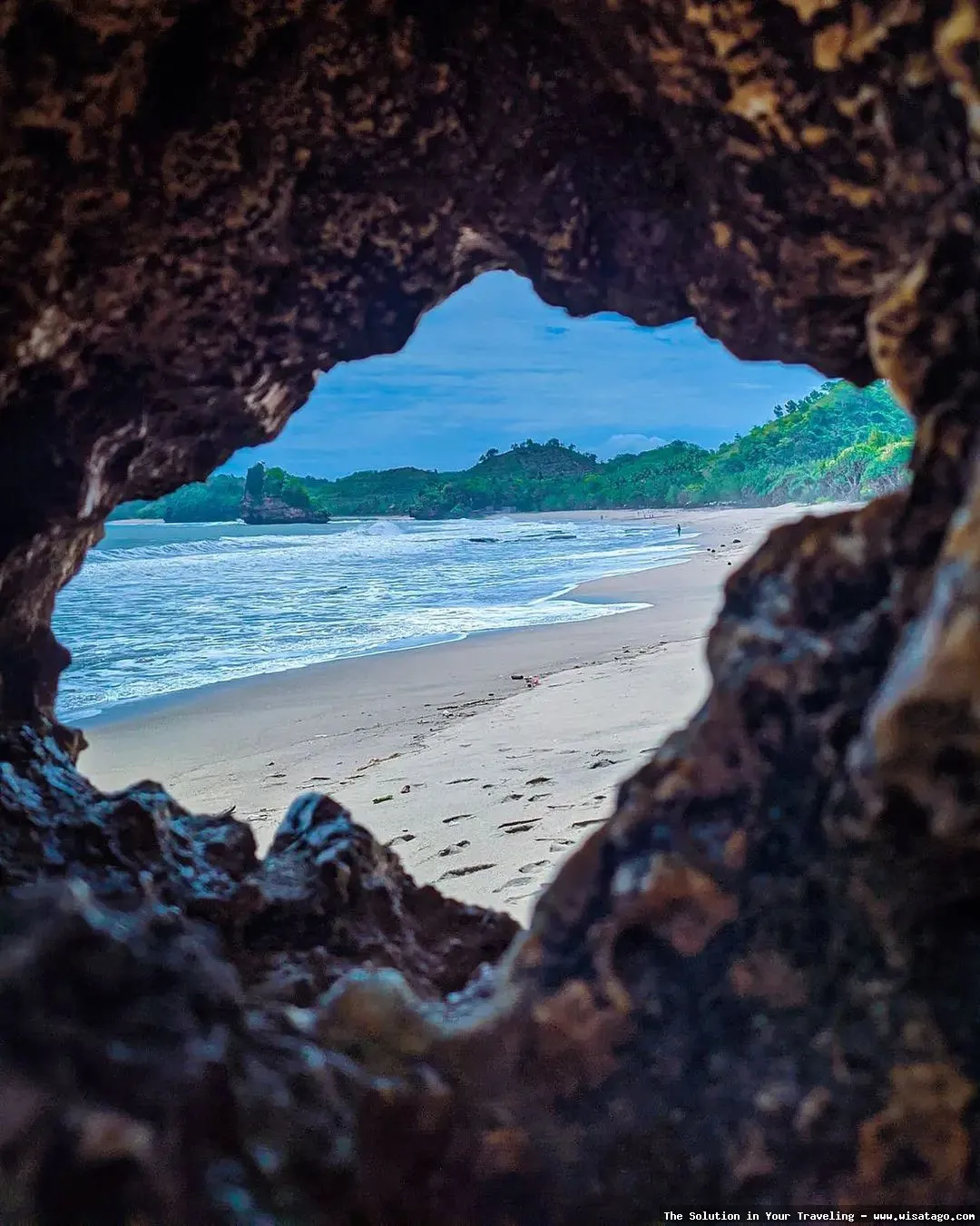 Pantai Bajul Mati: Tips, Harga Tiket, Kuliner, Lokasi, Fasilitas dan Spot Pantai Bajul Mati: Tips, Harga Tiket, Kuliner, Lokasi, Fasilitas dan Spot