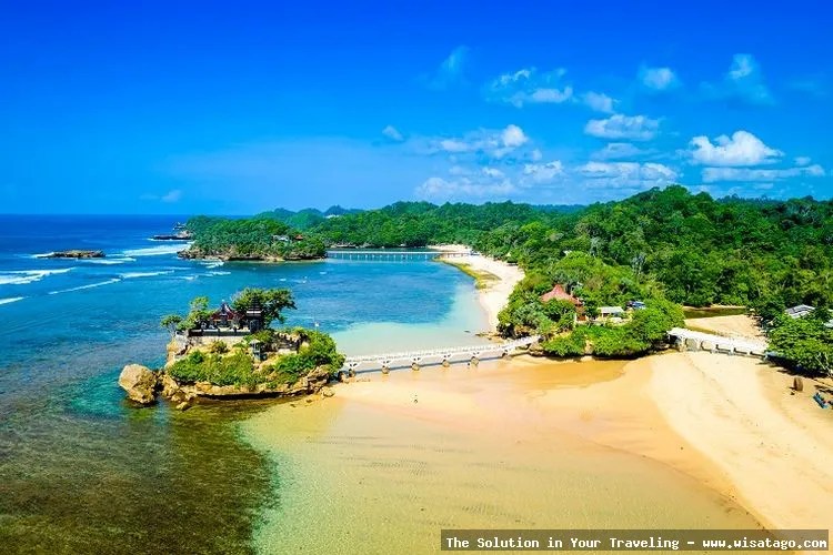 Pantai Balekambang, keindahan pesisir Malang
