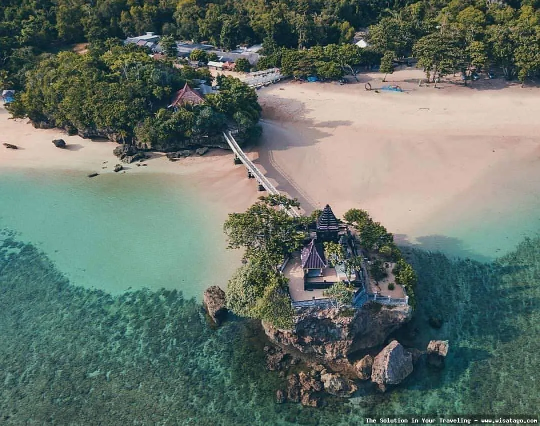 Pantai Balekambang, pesona wisata Malang
