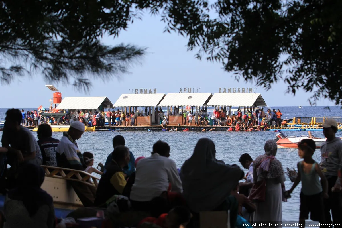Pantai Bangsring: keindahan bawah laut