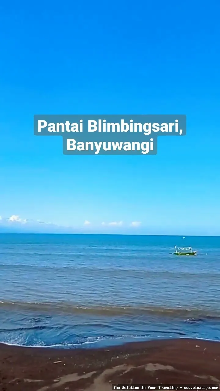 Pantai Blimbingsari dengan pasir hitam