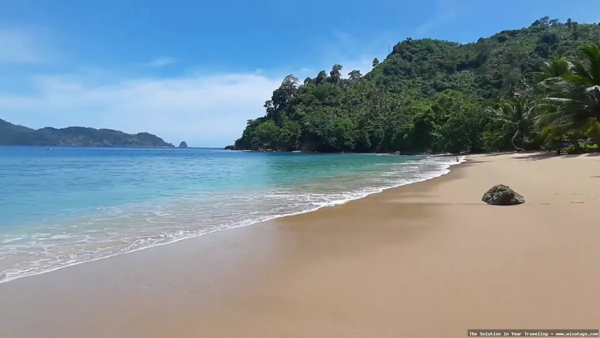Pantai Bolu Bolu, keindahan tersembunyi.
