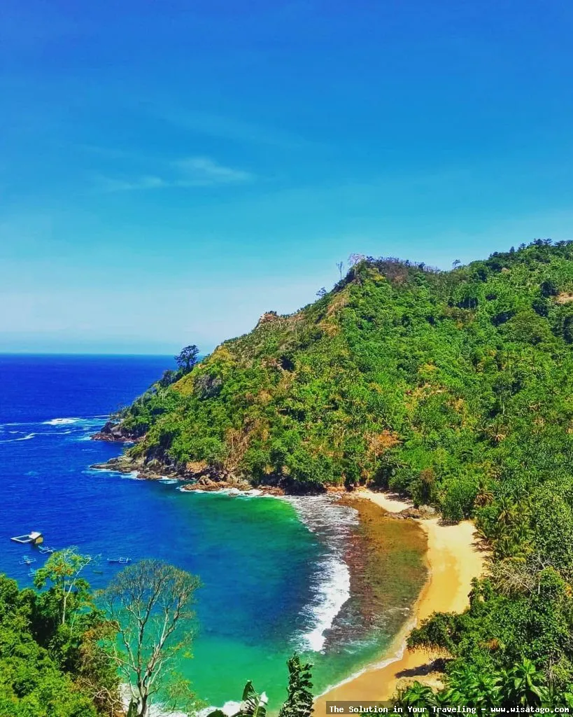 Pantai Bolu Bolu yang indah mempesona