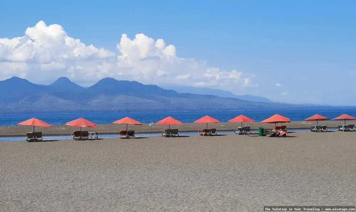 Pantai Boom: Ombak tenang mempesona