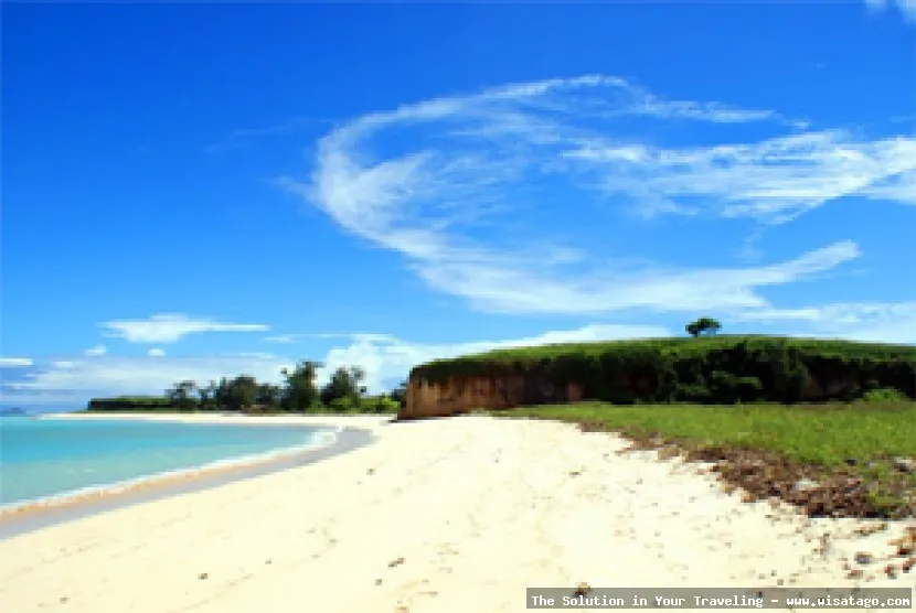 Pantai Cemara: Tips, Harga Tiket, Kuliner, Lokasi, Fasilitas dan Spot