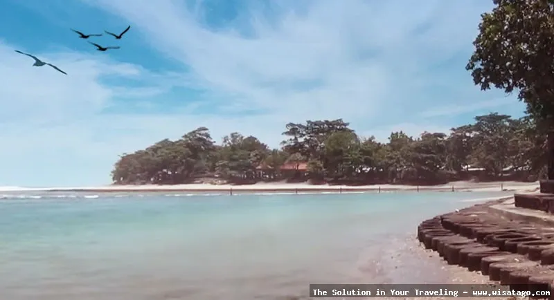 Pantai Cipatujah, hamparan pasir menawan