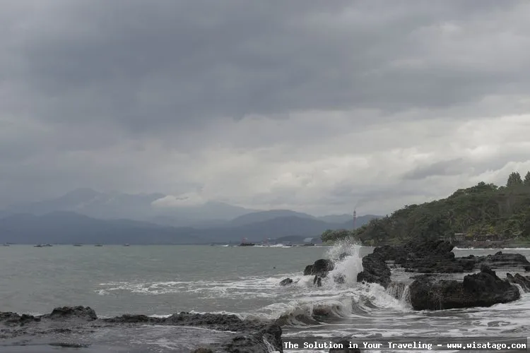 Pantai Citepus, pasirnya yang menawan.