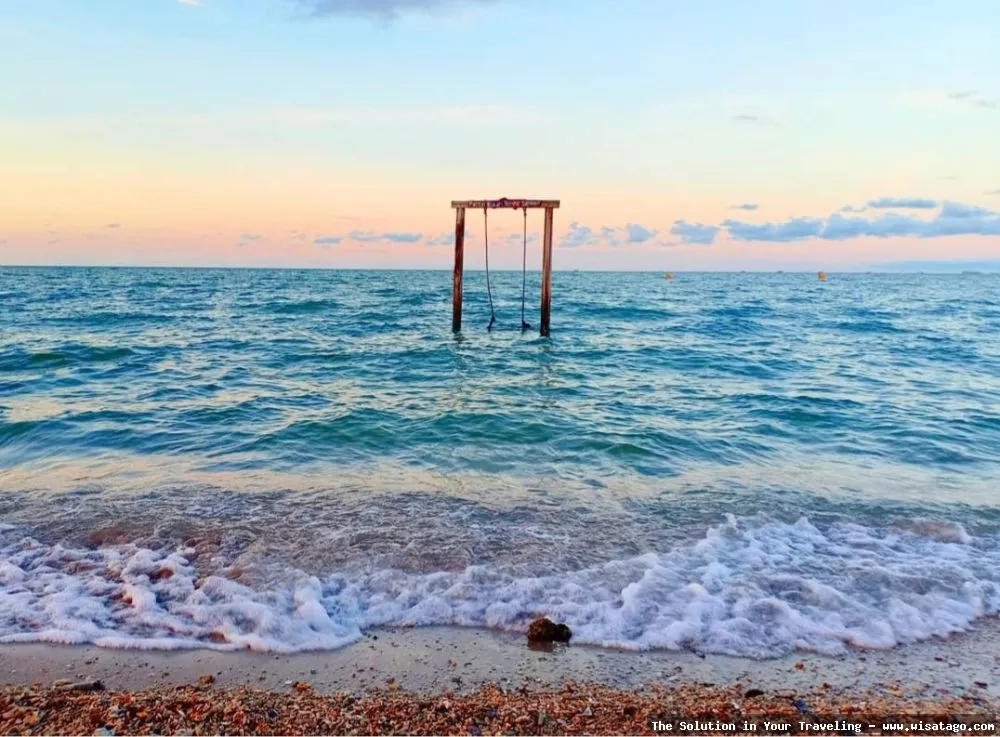 Pantai Delegan, pasirnya yang mempesona