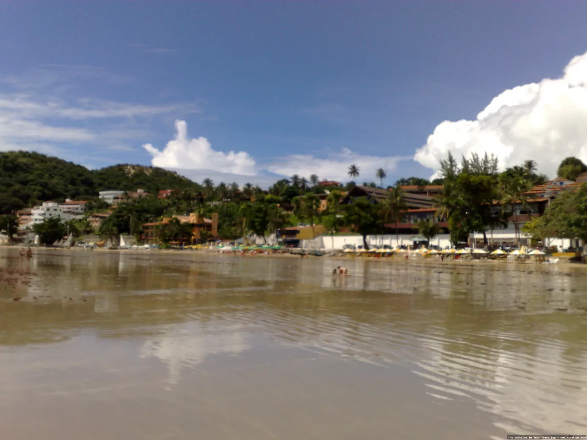 Pantai Desa Latiung yang menawan alami