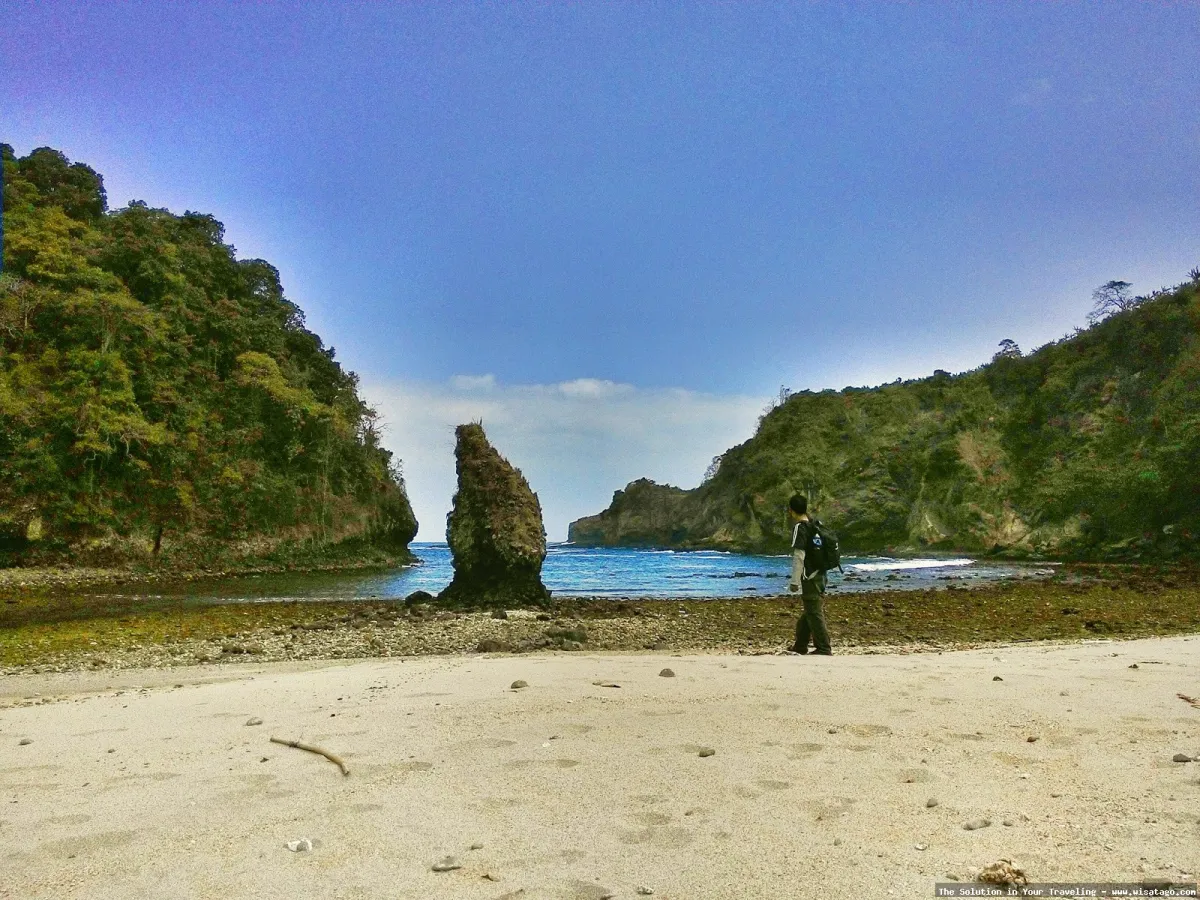 Pantai Desa Setenger: Tips, Harga Tiket, Kuliner, Lokasi, Fasilitas dan Spot Pantai Desa Setenger: Tips, Harga Tiket, Kuliner, Lokasi, Fasilitas dan Spot