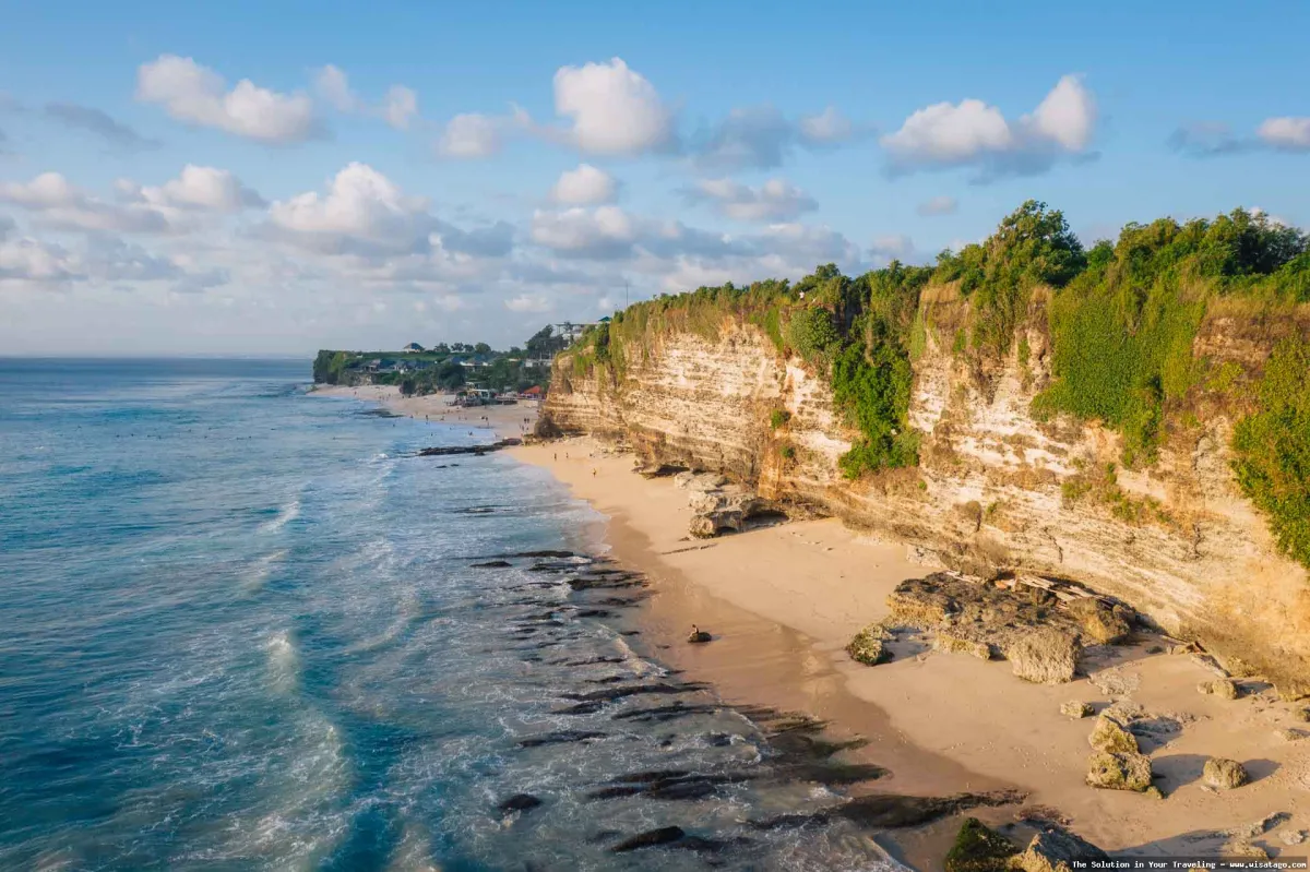 Pantai Dreamland, pasir putih memukau