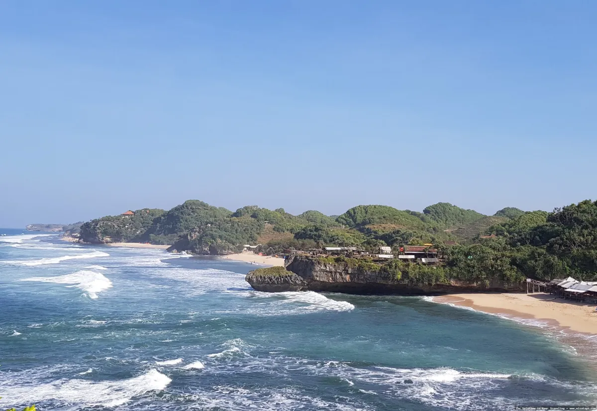 Pantai Drini: pesona pantai Yogyakarta