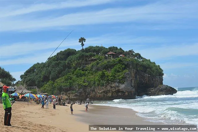 Pantai Drini: pesona bahari Yogyakarta