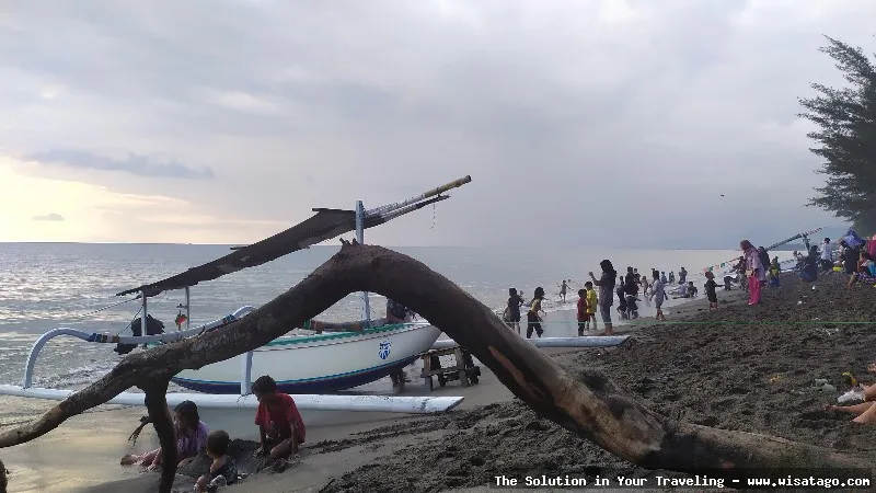 Pantai Gading: Pemandangan pesisir yang indah