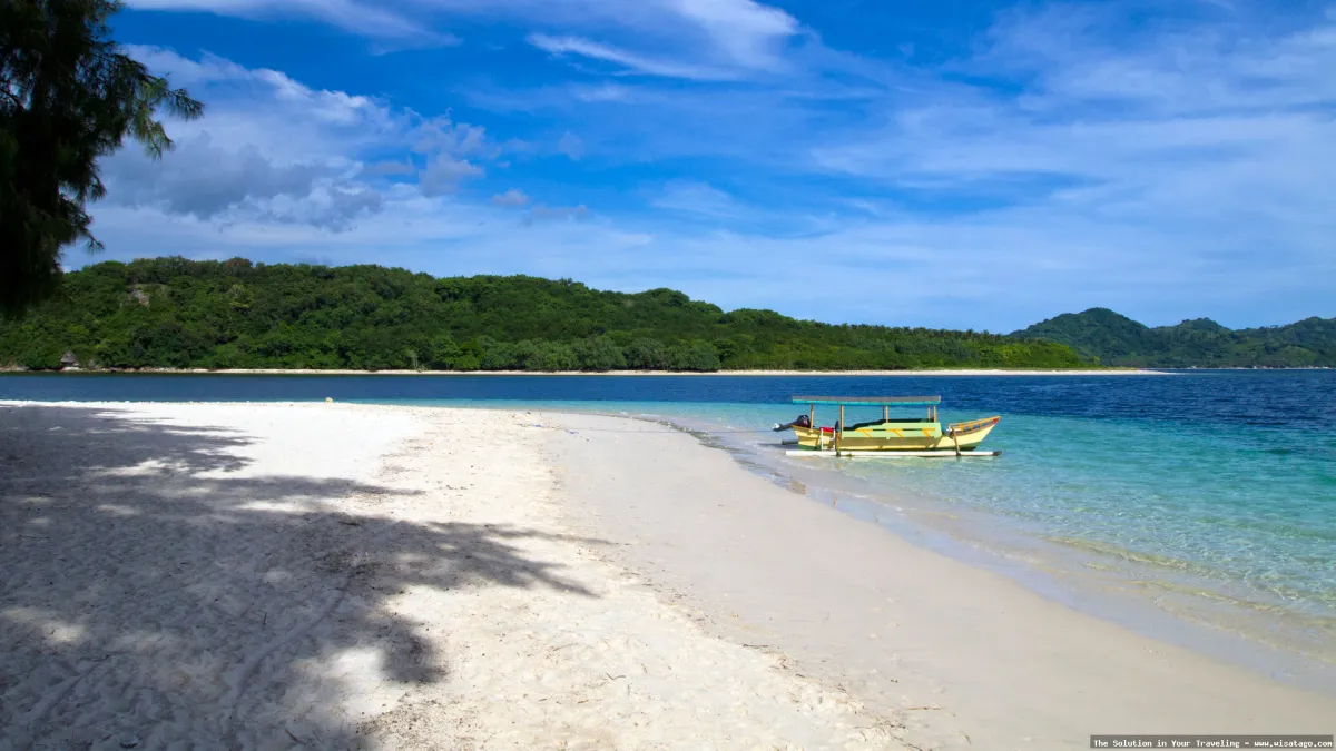 Pantai Gili Nanggu: pasir putih tenang