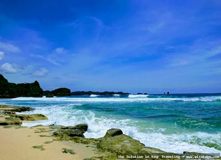 Pantai Goa Cina yang menawan