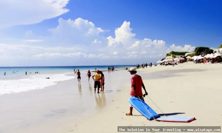Pantai Impian: Tips, Harga Tiket, Kuliner, Lokasi, Fasilitas dan Spot