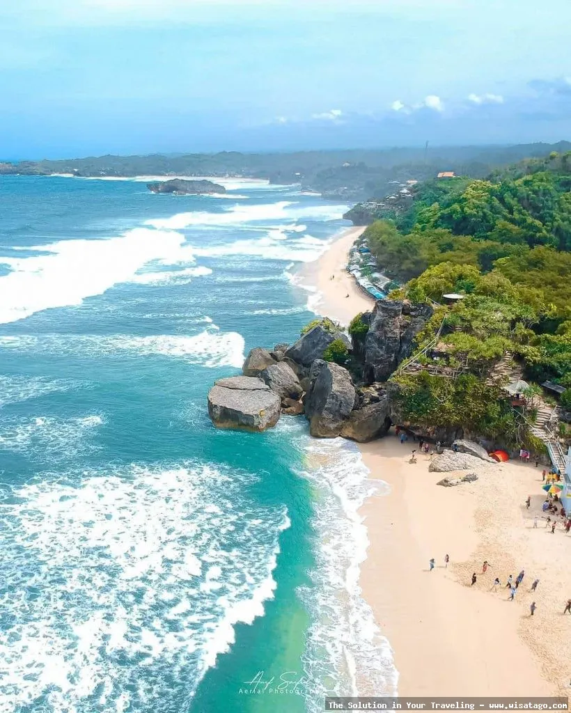 Pantai Indrayanti: pasir putih mempesona